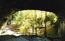 Vue de la grotte depuis l'Akelarre
